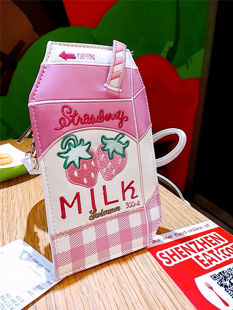 Японские мягкие милые женские сумки через плечо с вышитыми буквами клубники и молока для девочек, мини-сумки для мобильных телефонов розового цвета