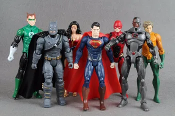 

7pcs/set Justice League Lighting Superman Wonder Flash Batman Lantern Aquaman Movable Action Figure Toys