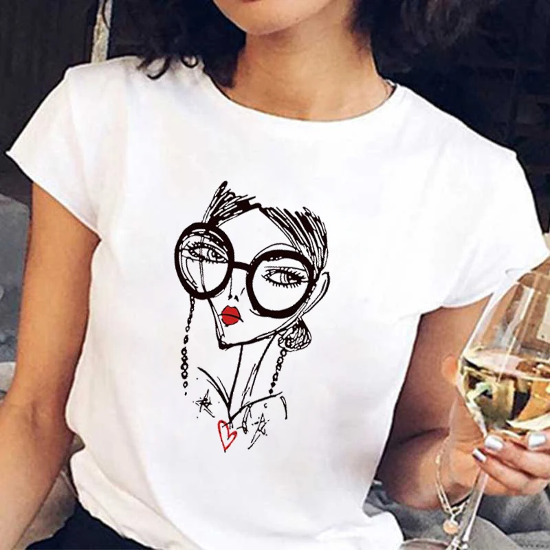 FIXSYS جديد أزياء المرأة تي شيرت الصيف قصيرة الأكمام قمم قمزة س الرقبة تي شيرت القطن المحملة الأبيض المحملة بارد سيدة عارضة التي شيرت