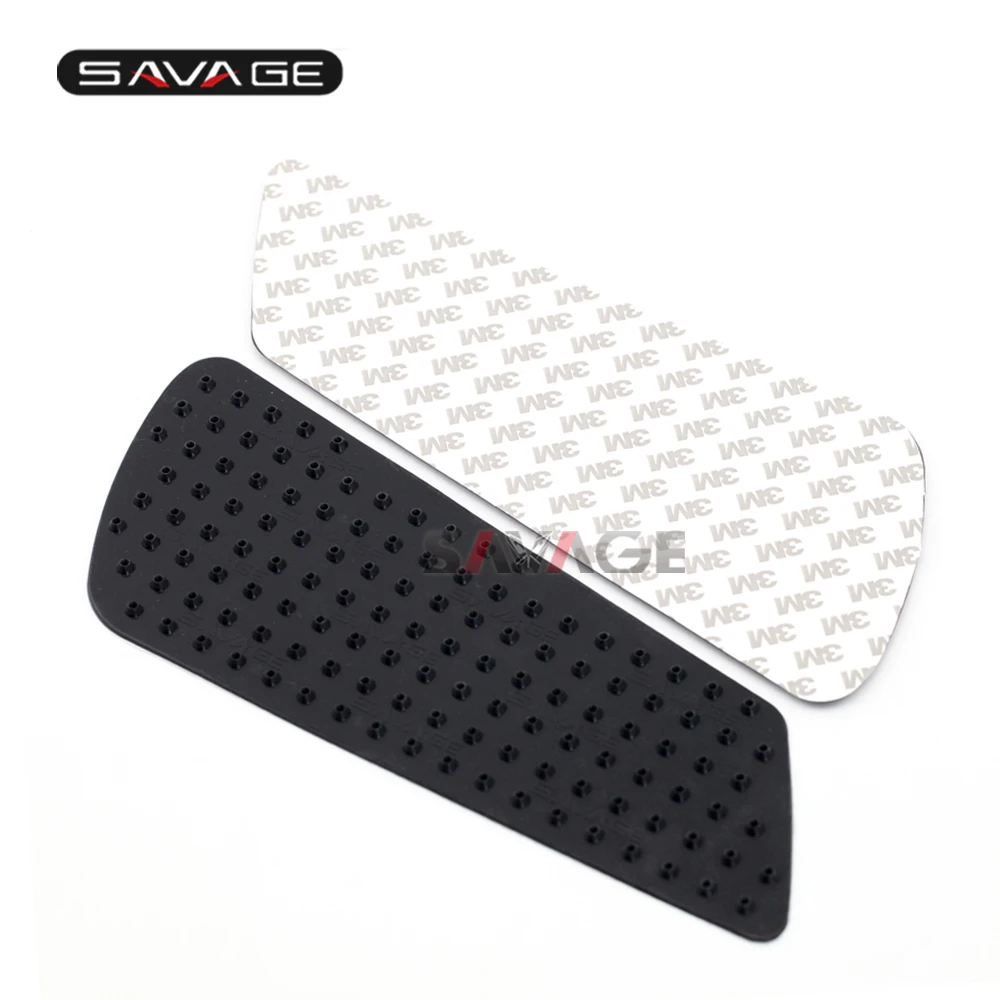 D8108 Traction tank pads (4)