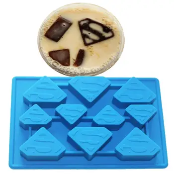 

New Hot family baking decorating Superman silicone bakeware chocolate design silicone nonstick mould cake pans free shipping