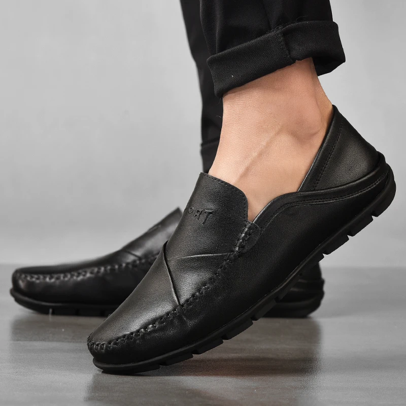 

Man Winter Fur Loafers White Black Men Fashion Loafers Lightweight Mens Slip on Shoes Comfortable Warm Driving Shoes Male