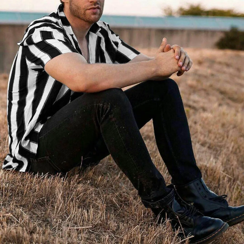 الرجال قمصان قميص أبيض بحجم ضخم فضفاض مخطط قصيرة الأكمام زر بدوره إلى أسفل طوق الشاطئ قمصان هاواي الأزياء الشارع الشهير z0507 الرجال قمصان قميص أبيض بحجم ضخم فضفاض مخطط قصيرة الأكمام زر بدوره إلى أسفل طوق الشاطئ قمصان هاواي الأزياء الشارع الشهير z0507