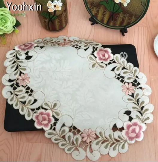 

28*43CM HOT Satin table place mat pad cloth embroidery cup holder drink coaster placemat mug Christmas dining doilies kitchen