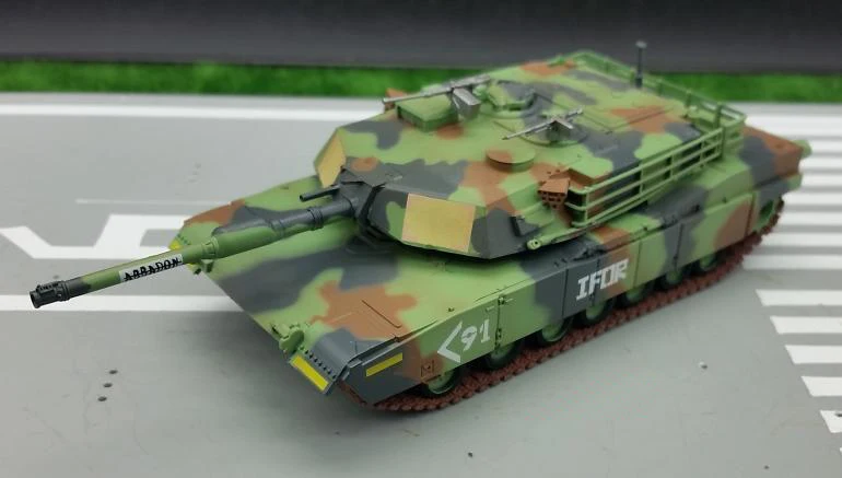

1:72 us M1A1 main battle tank model jungle camouflage trumpet hand model 35029 Collection model