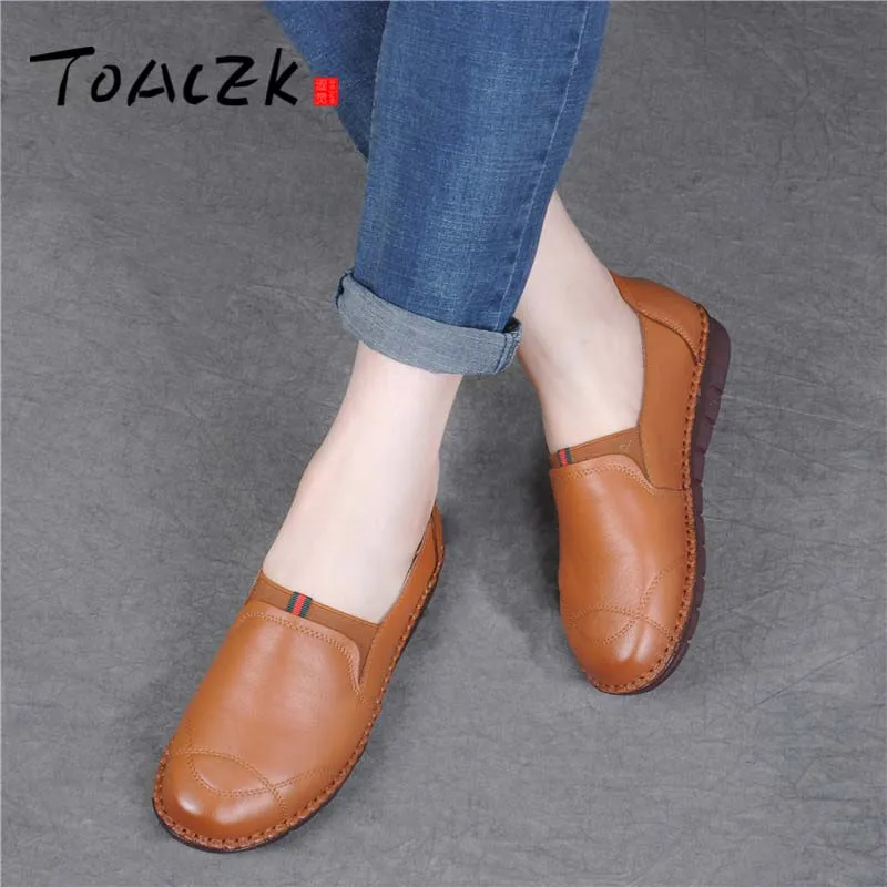 

New casual mom shoes leather flat shoe covers loafers women's shoes with soft soles anti-skid shoes in autumn