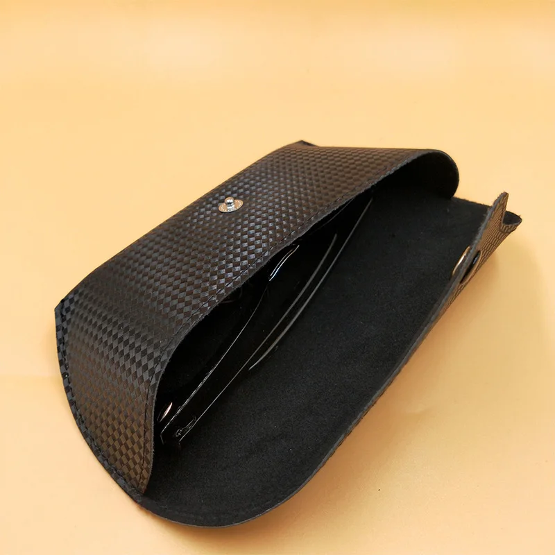 2019 New Oversize PU Leather Glasses Box For Men Women Fold-able Portable Soft Eyeglass Accessories plaid Sunglasses Case 2019 New Oversize PU Leather Glasses Box For Men Women Fold-able Portable Soft Eyeglass Accessories plaid Sunglasses Case
