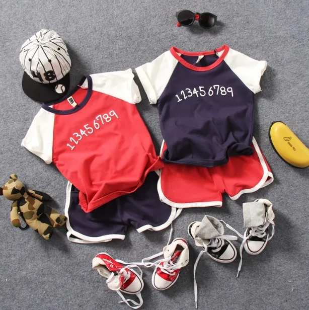 

2-8Y new 2017 summer boys patchwork degit cartoon short sleeve t shirt+short pants clothing sets 2pcs kids summer suit  boys set