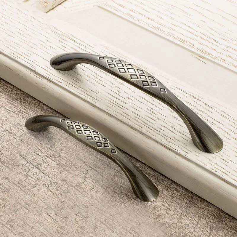 Megairon 1pc Vintage Fish Scales Shape Door Handles Furniture Pull