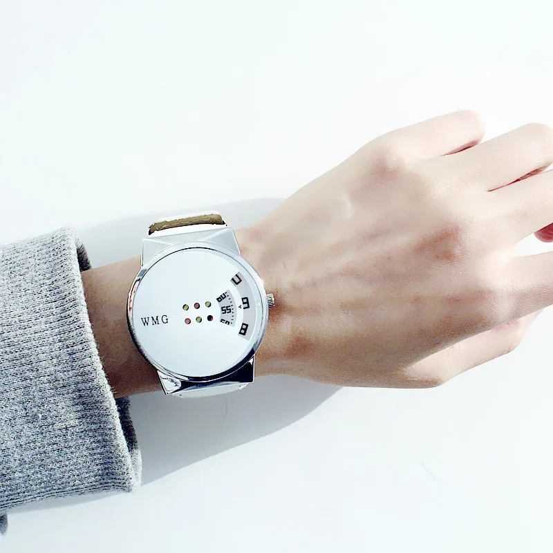 

Personality Creative Cute Couple Watch Trend Fashion Watch Student White Collar Watch Fashion & Casual