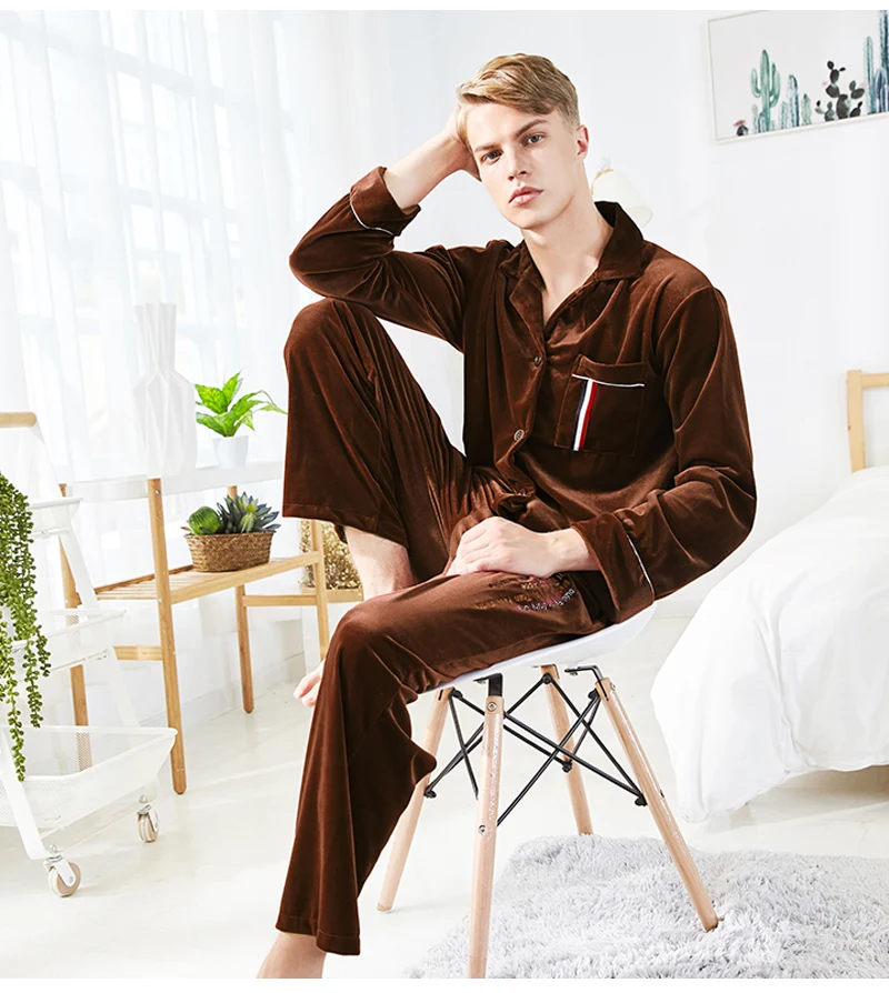 Повседневное пижамы с принтом букв комплект из двух предметов роскошные велюр Для мужчин пижамы наборы теплая зимняя Пижама Для мужчин