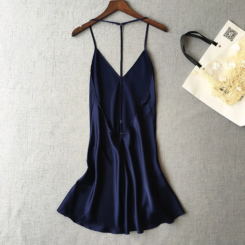 

Sexy Blackless Spaghetti Strap Women Nightdress V-Neck Fashion Female Sleepwear