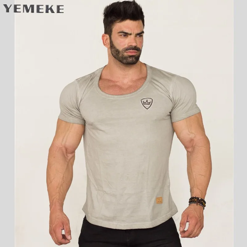 

YEMEKE Mens short sleeve t-shirt summer Casual gyms Fitness workout t shirt 2018 Man tees tops Slim elasticity Fashion clothing
