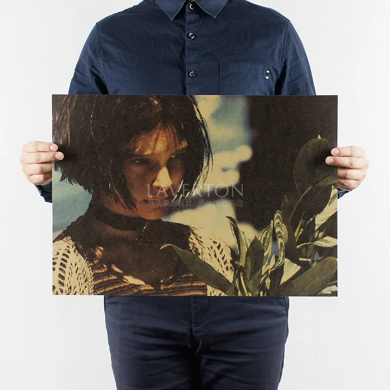

Leon I/Natalie Portman film classic movie/kraft paper/bar poster/ Wall stickers /Retro Poster/decorative painting 51x35.5cm