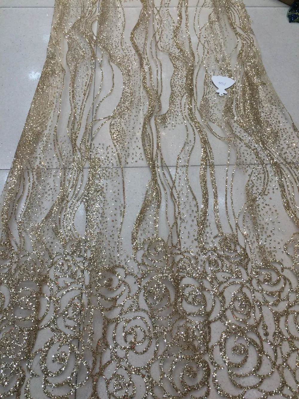 

5 ярдов L-82 Роскошные блестящие кружевные африканский тюль с приклеенными блестками с ручным принтом