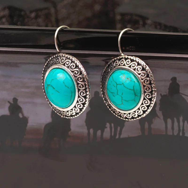 

Vintage Green Natural Stone Earrings Tibetan Silver Earrings Ear Cuff boucle d'oreille Women Gift For Valentine's Day
