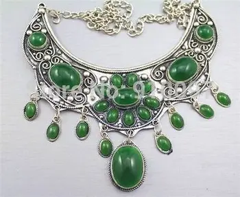 

Free shipping shipping HH##OLD DECORATED HANDWORK TIBETAN TIBET SILVER GREEN NECKLACE TRIBAL JEWELRY