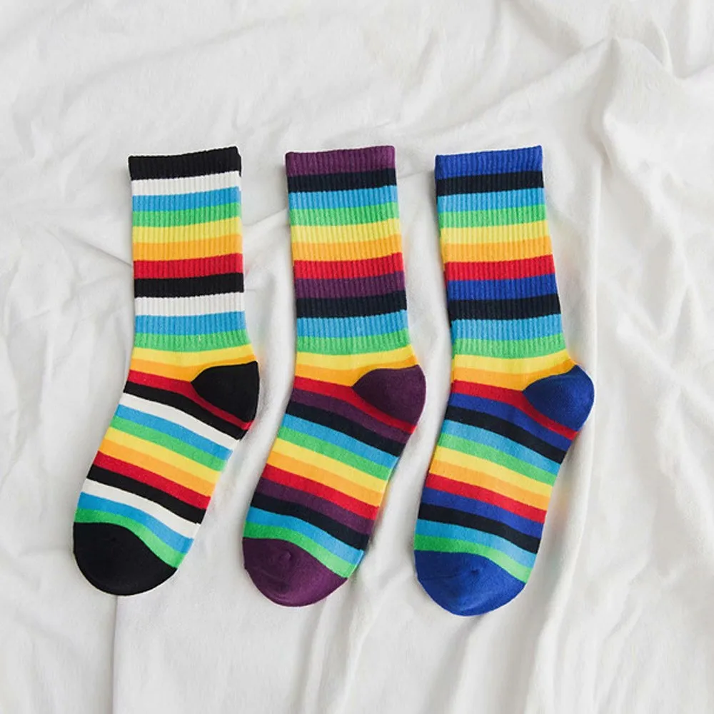 1 paia Uomini Donne Ragazze di Sport Calzini e Calzettoni Harajuku Skateborad Caldo Breve Arcobaleno Calzini e Calzettoni Moda Pantaloni A Vita Bassa di Colore Crochet Calzini e Calzettoni S10 SE10