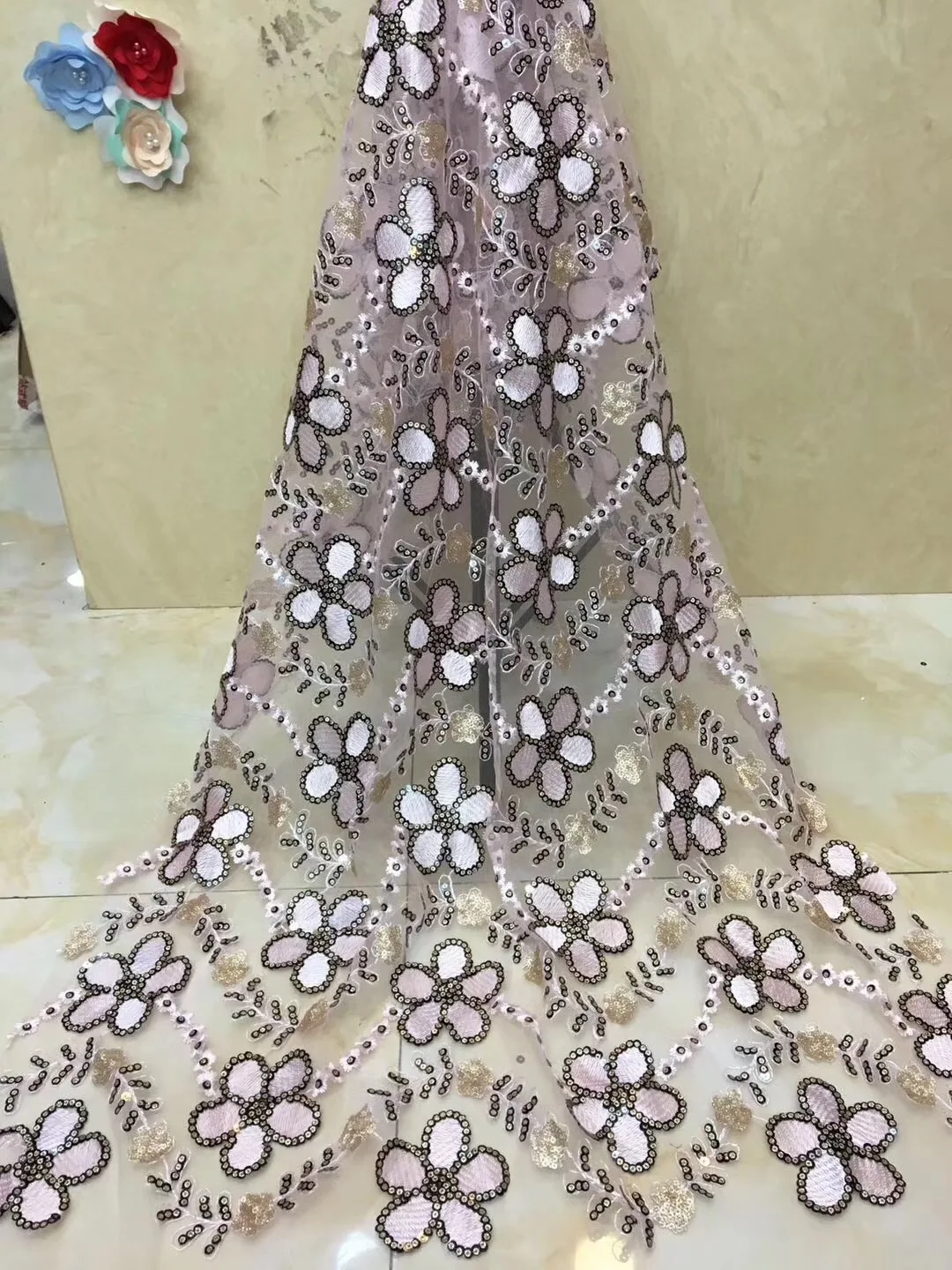 

Beautifical nigerian lace fabrics New design lace fabrics embroidery flowres sequins for dress 5yards french net lace ML1N876