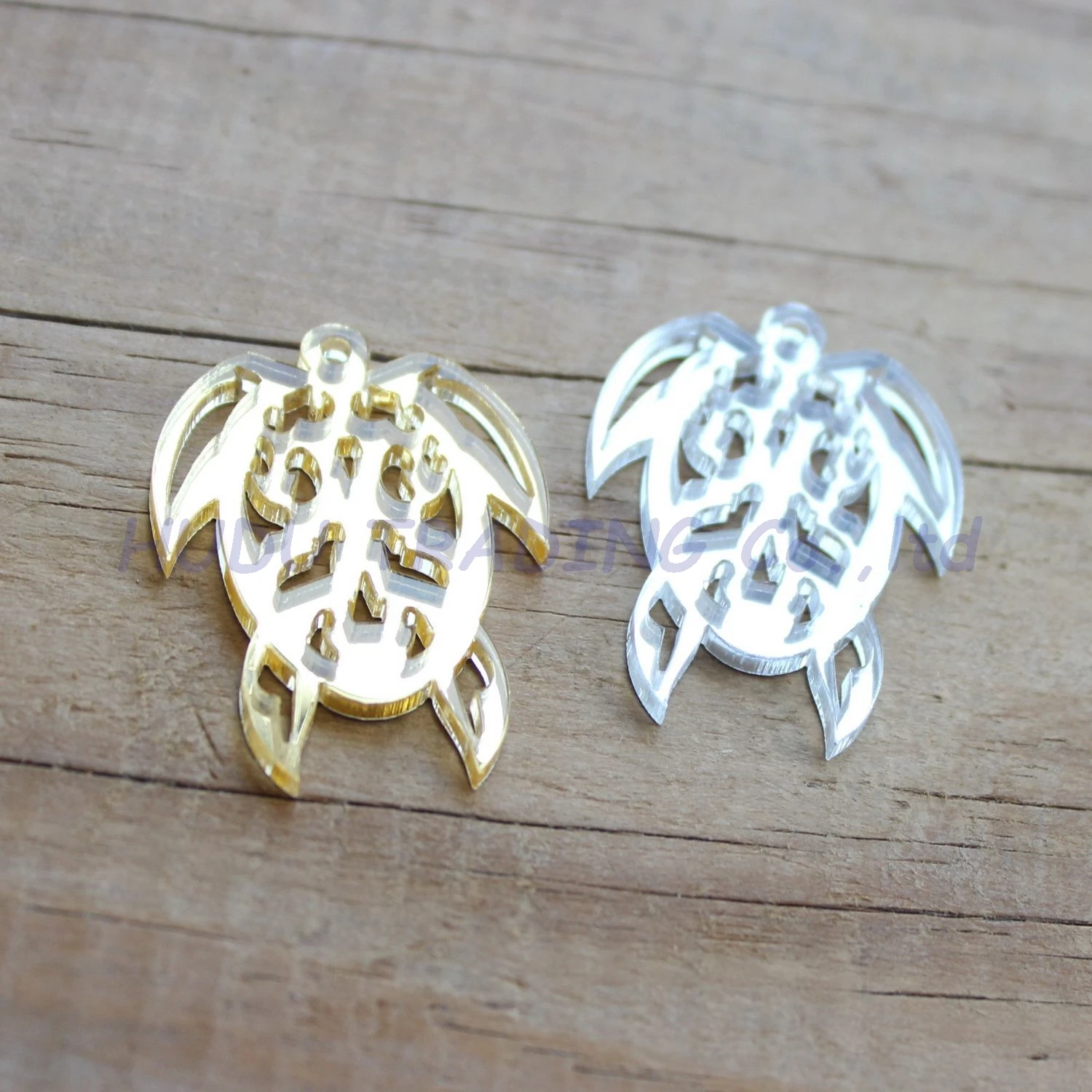

(8pcs each) 35mm Acrylic Turtle Ornaments Earrings Accessories Gold Mirror, Silver Mirror Laser Cutout 1.4" -AC1403B