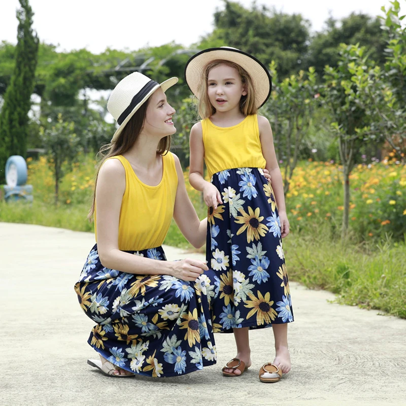 

2019 Summer Casual Dress Mother And Daughter Clothes Sleeveless Sun flower Mother Daughter Dresses For Holiday Beach Dress