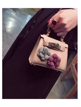 

by dhl or ems 50pcs Mini Fashion Floral Crossbody Bags For Women Flap Bags 2017 New 3D flower Women Messenger Bags