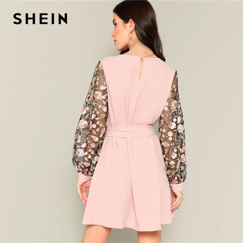 SHEIN Платье С Поясом И Сетчатыми Рукавами, Платье С Цветочной Аппликацией И Прозрачными Рукавами