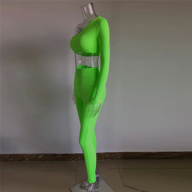 11027579143_1172645759