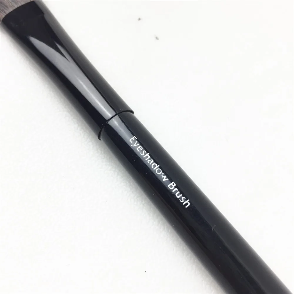 Chikuhodo Z Series Z-5 Eye Shadow Brush _ 6