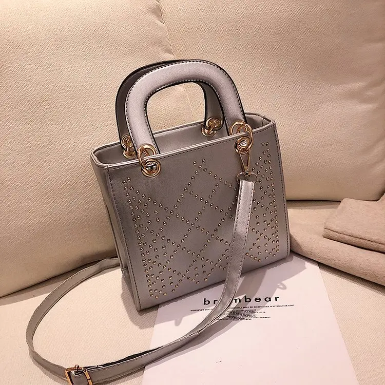 

Luxury 2019 Fashion Famous Designer High Quality Women Purse Brand Handbags Girls Party Rivet Diamond Lattice Shoulder Bags
