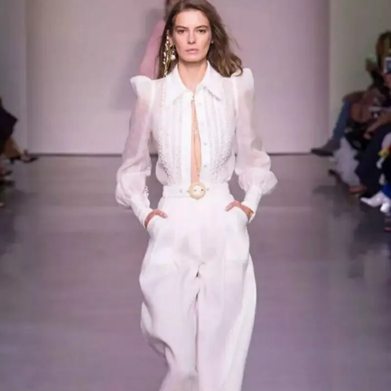 Acheter Piste Femmes de Lin Blouse Sexy Voir À Travers 2018 Automne Designer Femme De Luxe Dentelle Découpe Shirts Manches Longues Chic Tops blanc