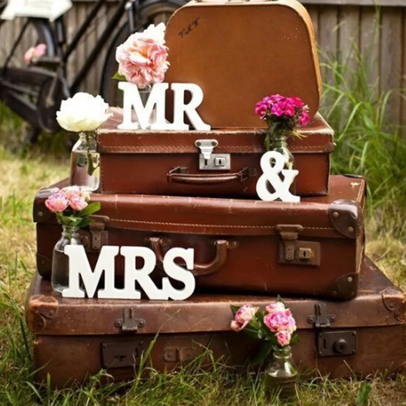 

3 pcs/set Wedding Decorations Mr & Mrs Mariage Decor Birthday Party Decorations Adult White Letters Wedding Sign Photo Props