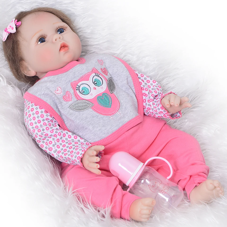 

Cartoon Style 22'' Reborn Babies de Silicona Vinyl Simulate Real Babies Girl Reborn Dolls 55 cm Kids Playmates Present