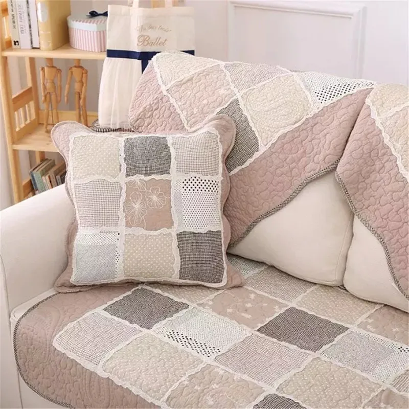 Покрывало на диван пэчворк. Покрывало на диван пэчворк. Лоскутный плед. Пэчворк мишель хилл. Лоскутное покрывало на диван.