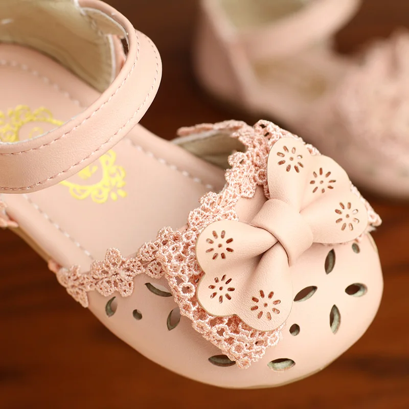 Baby Sandals Girls Baby Summer 0-1-3 Years Non-slip Soft Bottom Girl Princess Shoes Toddler Shoes Bowtie Hollow Out Sandals