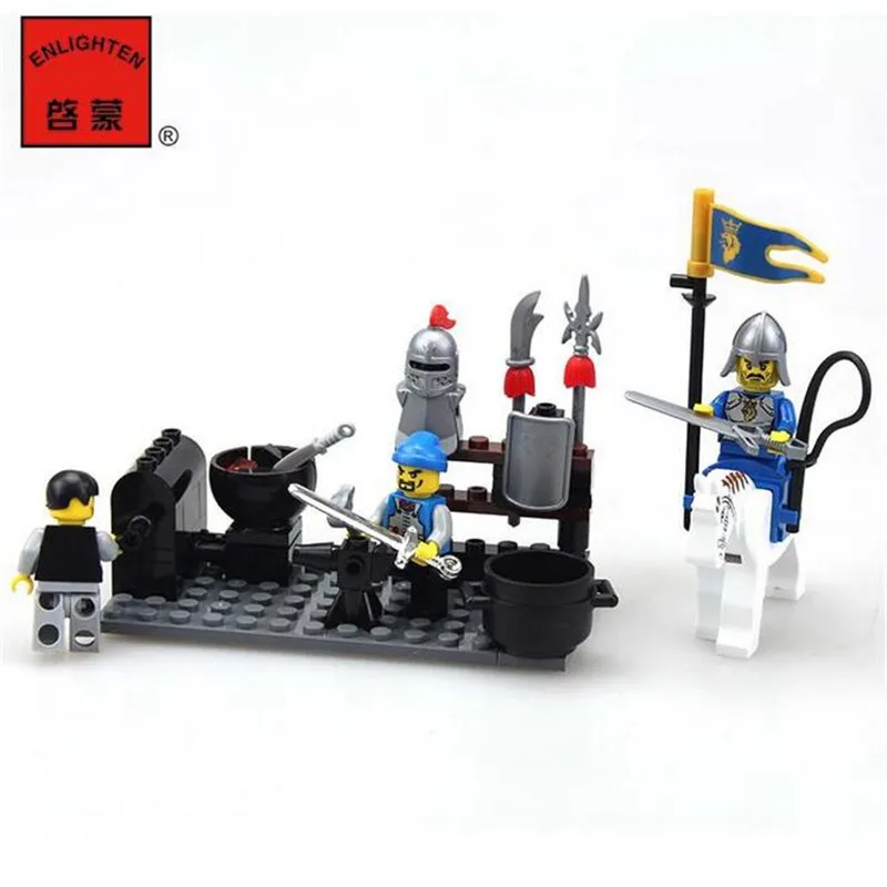 

81pcs Lion Knight Cavalryman B Figures Building Block ,Castle Brick accessory compatible lepin
