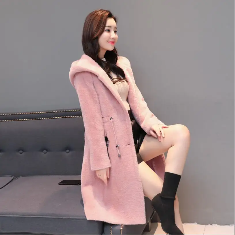 

Mink Fur coat female 2018 new winter thick warm hooded fashion sweet fur coat High Street Thick Warm Fur Coat
