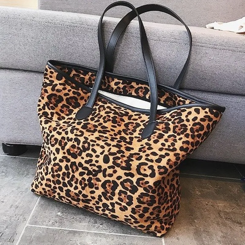 

Leopard Shoulder Bag The Large Capacity Fashion Leisure Bag New 2018 Winter or Autumn Shopping Bag Fuax Suede Female Package