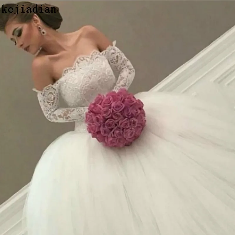 

Fantastic Dubai sweep Train Plus Size Ball Gown boat neck Long Sleeves Wedding Dresses Lace Bride Dresses 2019 Vestidos De Novia