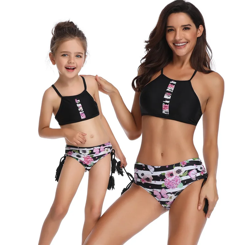 

Mother daughter swimsuit family matching outfits mommy and me clothes swimwear mom daughter print bikini sukienka mama corka