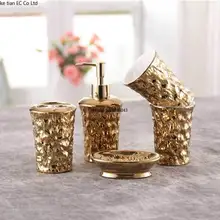 Роскошный набор Gouden Badkamer Keramische Tandenborstel подставка Tandpasta диспенсер Органайзер Decoratieve Wc аксессуары