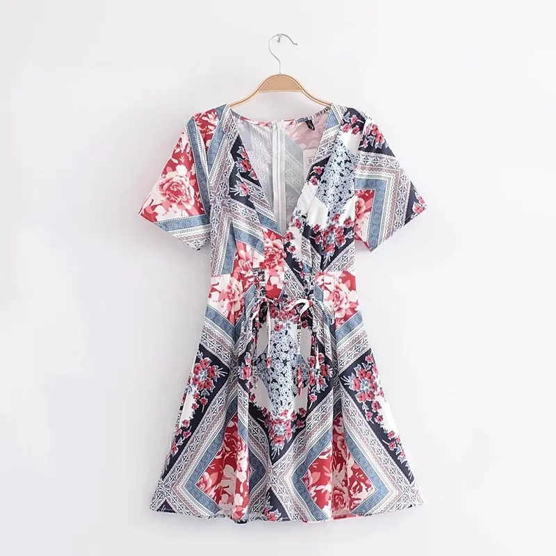 yinlinhe Floral Summer Dress Short Sleeve 2018 V neck Sexy Beach Dress Women Bohemian Lace Up Slim Waist Elegant Vestidos 2
