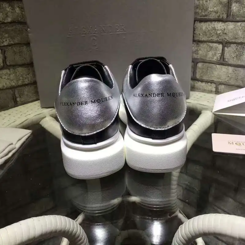 alexander mcqueen sneakers real vs fake