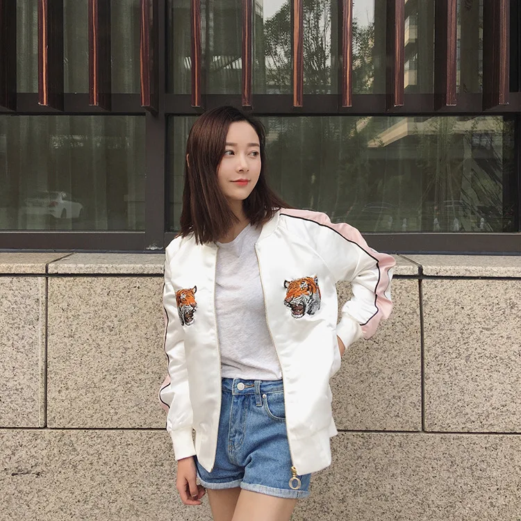 

Spring New Long Sleeve Heavy Work Tiger Embroidery Short Slim Baseball Women Fashion Women Jackets and Coats 2019