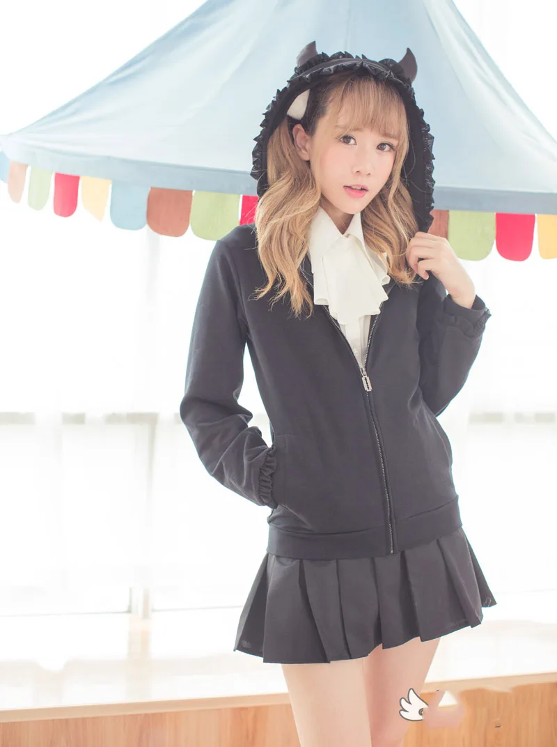 Anime Japanese Harajuku Gothic Punk Devil Horn Wing Coat Printing Halloween Sweatshirts Hoodie Anime Japanese Harajuku Gothic Punk Devil Horn Wing Coat Printing Halloween Sweatshirts Hoodie