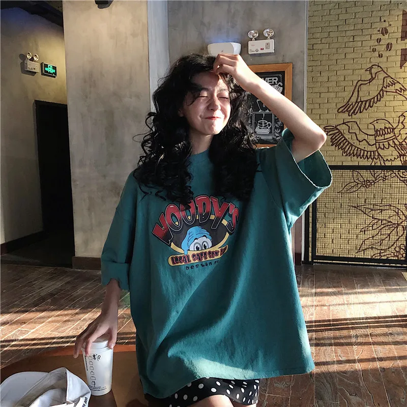 

2019 early spring new large version of loose cec short-sleeved t-shirt female version ins lazy wind wild clothes