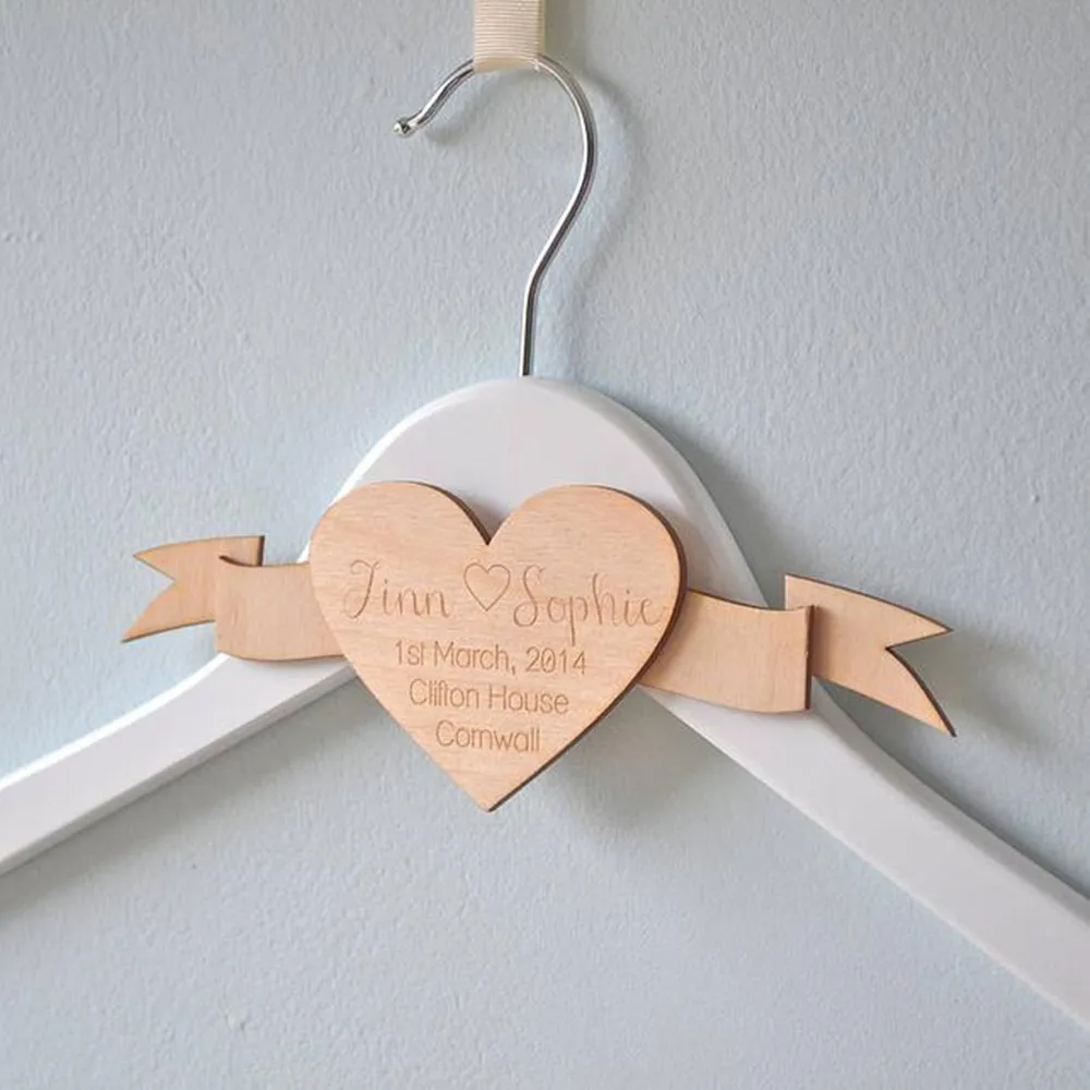 

2pcs Personalized Dress Hanger Wooden/White Wedding Decoration Hanger Engraved Heart Wedding Hanger Gift for Bride and Groom