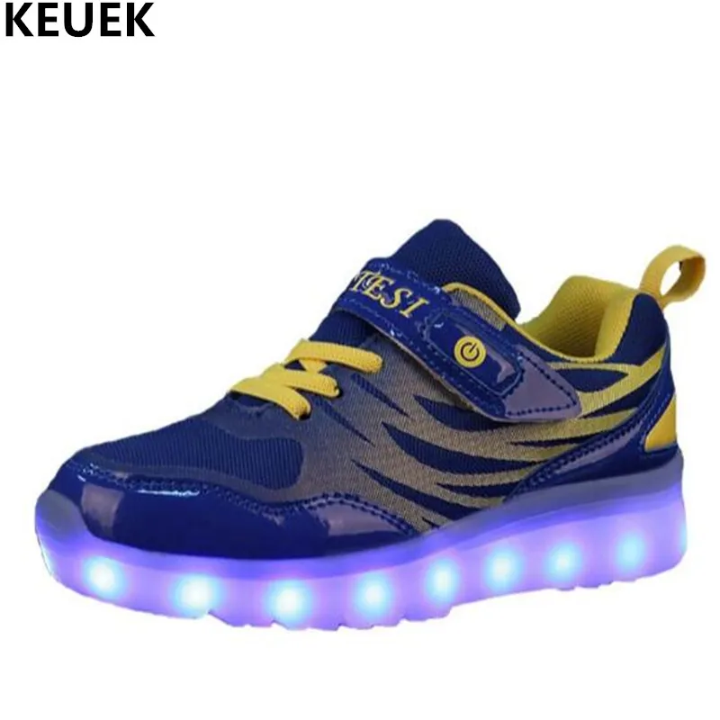 Новая детская обувь туфли со светодиодами для мальчиков и девочек зарядка через usb светящиеся легкие туфли детские студенческие кроссовки