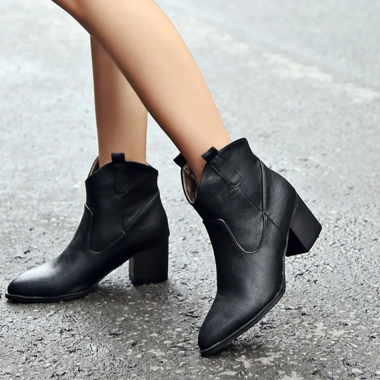 

Big Size 11 12 13 14 15 16 British fashion belt buckle tips, thick middle heel fashion boots, short barrel boots