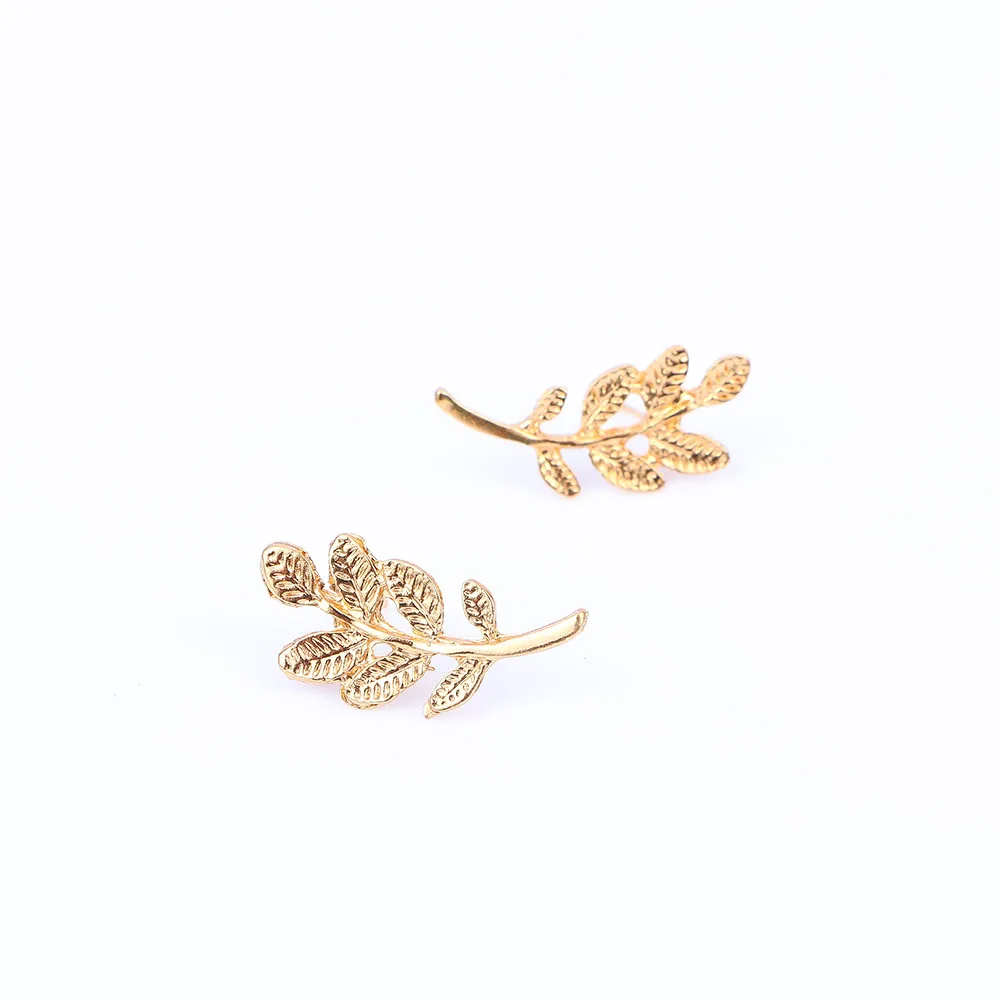 1 Pair Fashion Gold & Sliver Colors Leaf Shape Design Stud Earrings Simple Unique Gift for Women Girl Ear Jewelry